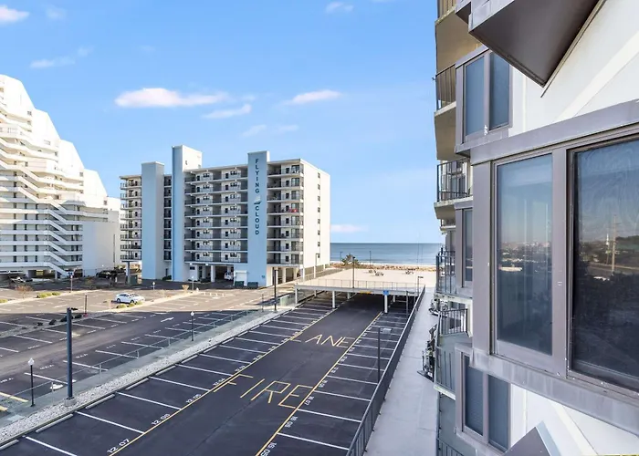 9400 Building #401 Hébergement de vacances